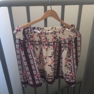 Over the shoulder flower top!